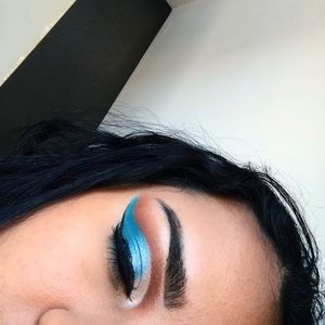 Meet your Posher, Areej